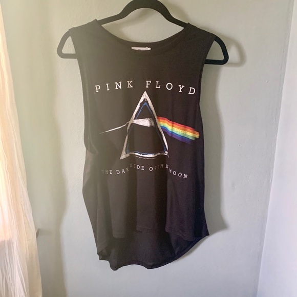 Tops - 🌵Graphic Tank